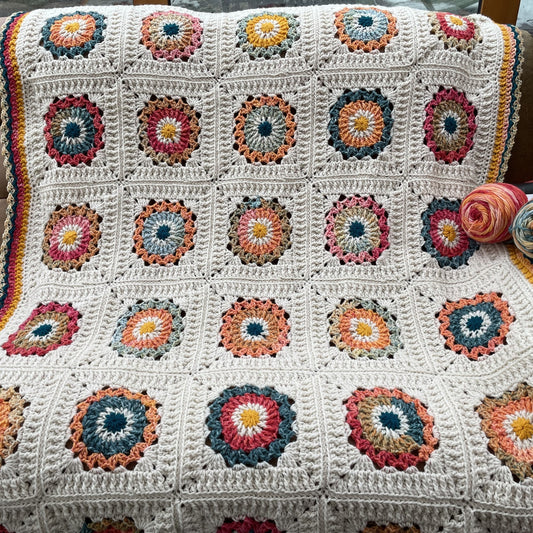 Red Heart Tranquil Garden Crochet 168飞艇全国统一开奖记录体彩开奖结果 Blanket
